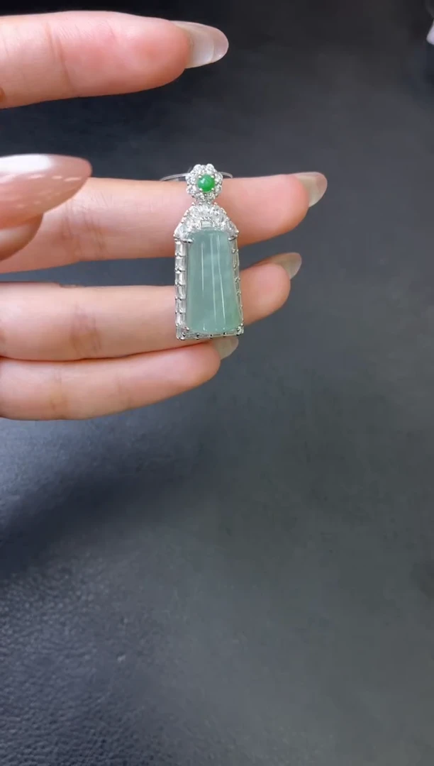 吊坠(不含链)银S925镶嵌翡翠吊坠 多样性发一件