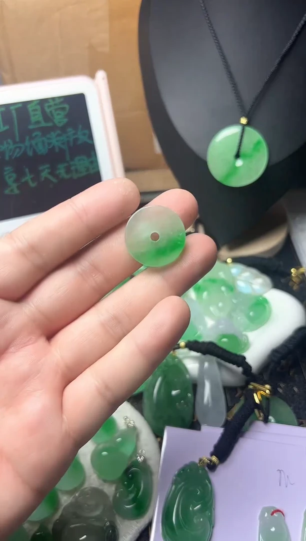 颈饰未镶嵌翡翠所见即所得，一图一物