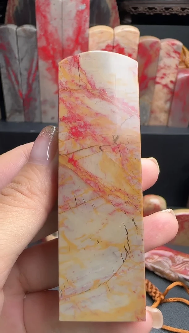 昌化石快***营昌化鸡血石印章