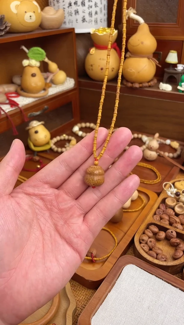 108颗竹节脖挂一物一拍加桃核葫芦