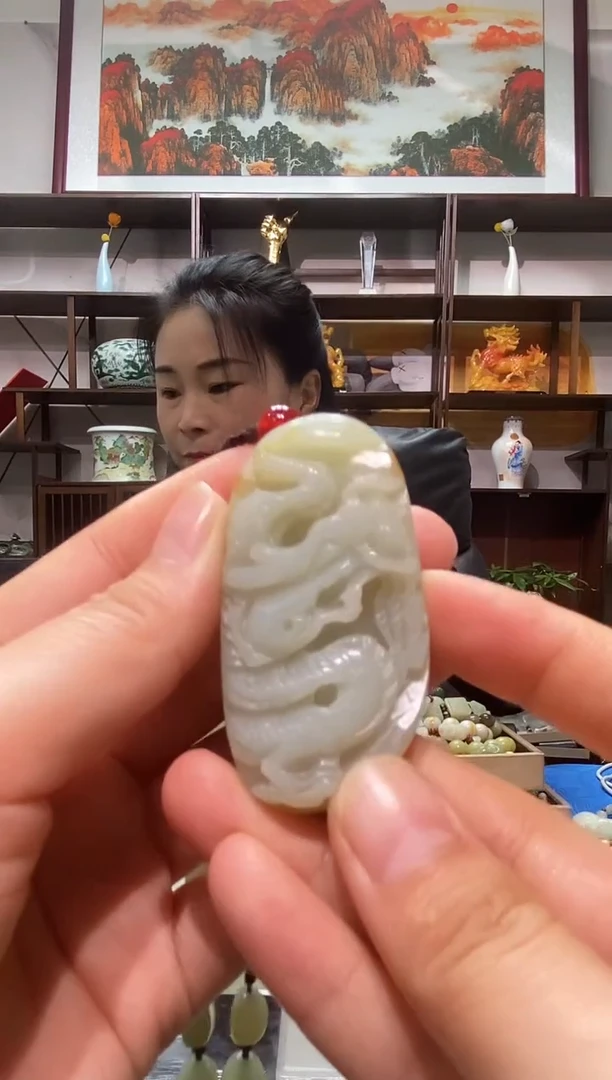 颈饰未镶嵌和田玉