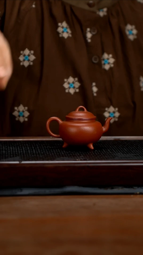 茶壶紫砂120cc黄龙山原矿朱泥三足梨形7