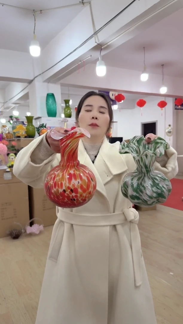 【闪购商品】玻璃洛芙花器-w-早27 随机发