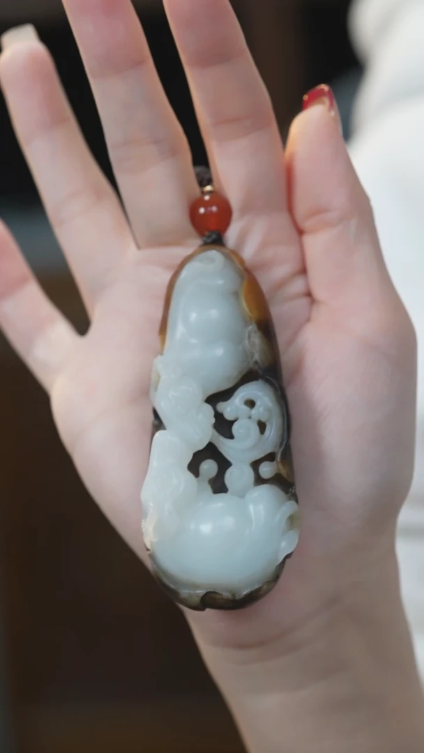 【闪购商品】和田玉手把未镶嵌牛转乾坤