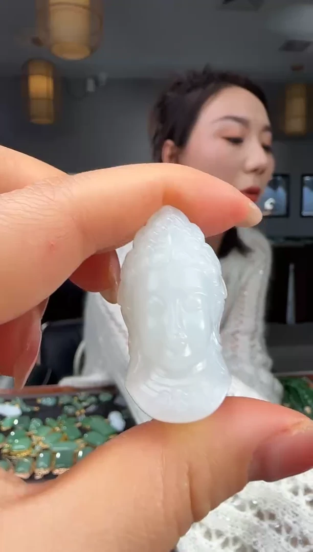 颈饰未镶嵌和田玉栓绳子发