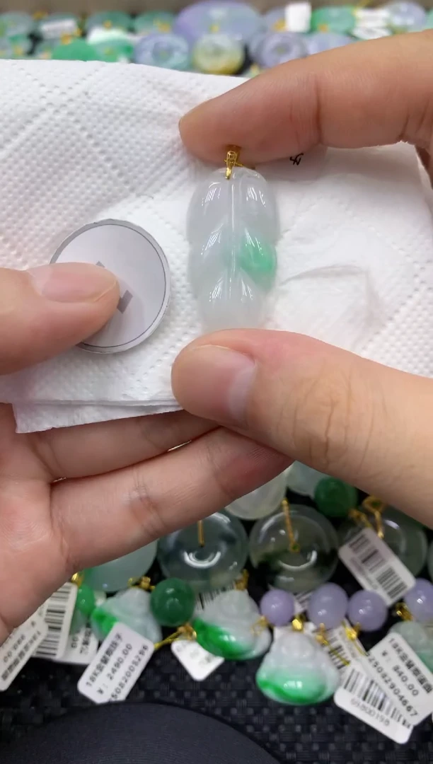 颈饰未镶嵌翡翠天然缅甸翡翠A货
