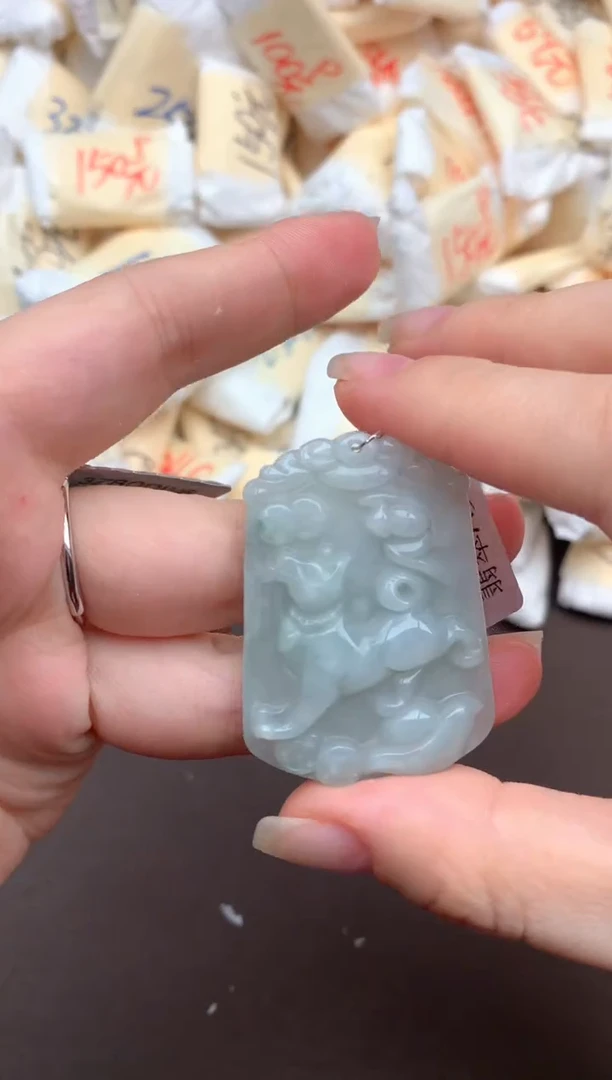 翡翠挂件未镶嵌一福利