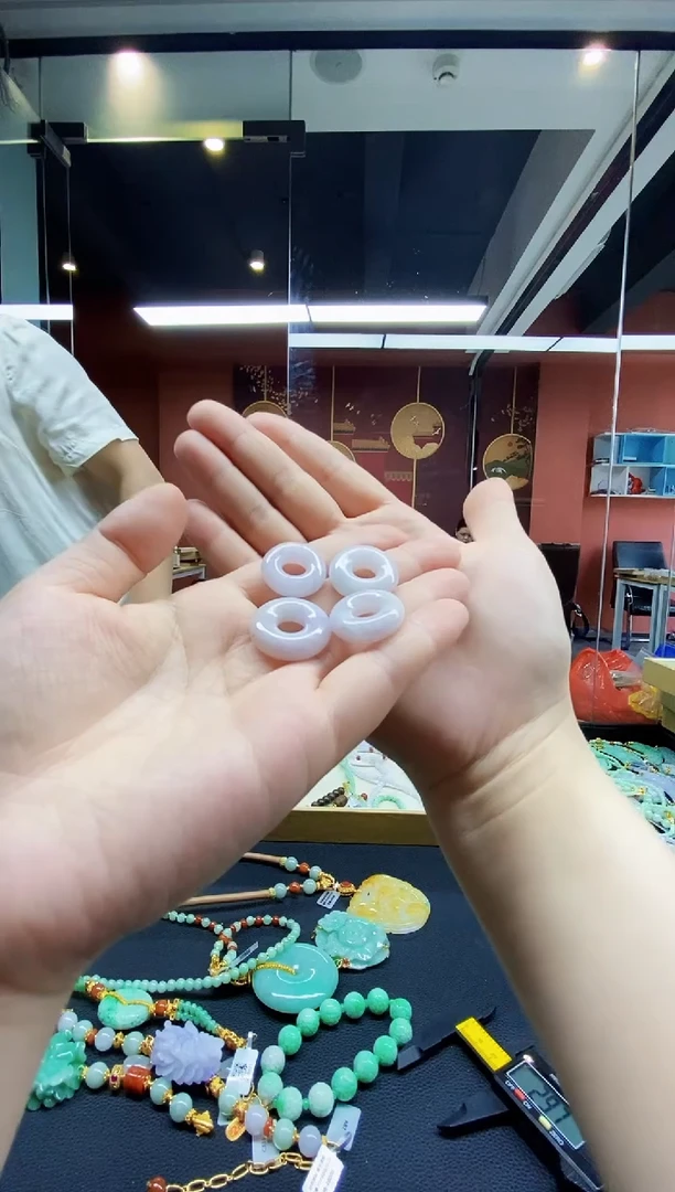 颈饰未镶嵌翡翠翡翠吊坠