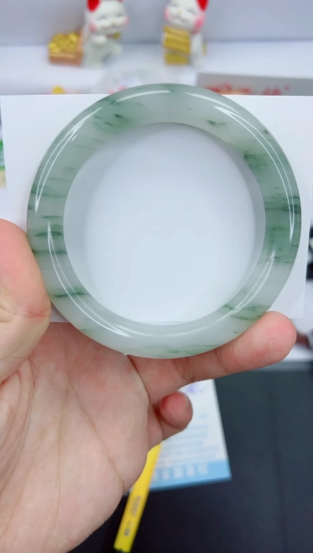 【闪购商品】石英质玉手镯未镶嵌1050-61.2