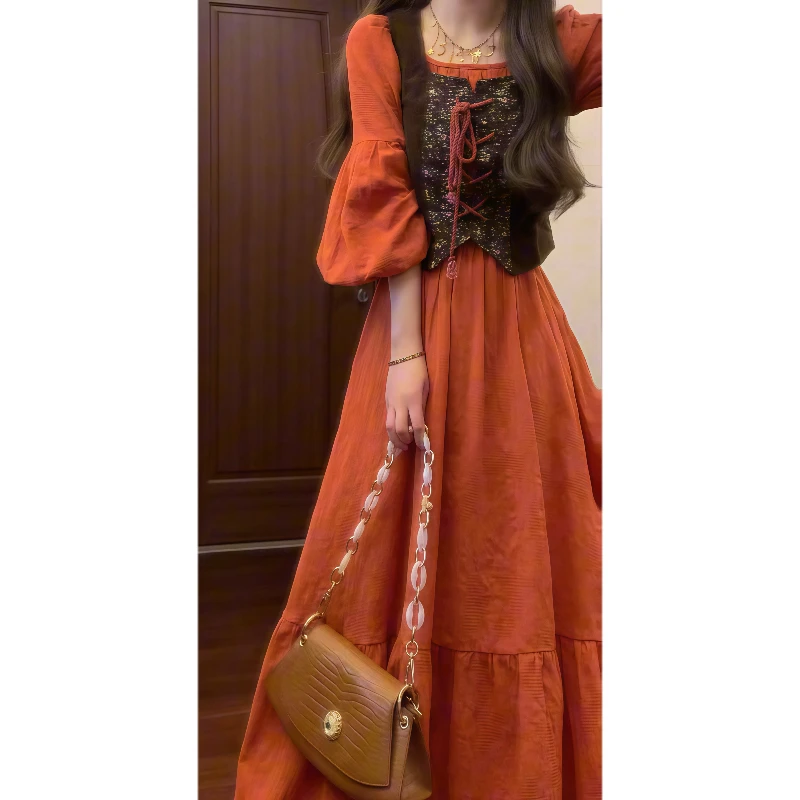 2025秋季法式田园复古橘红连衣裙灯笼袖&灯芯绒碎花拼接马甲9052