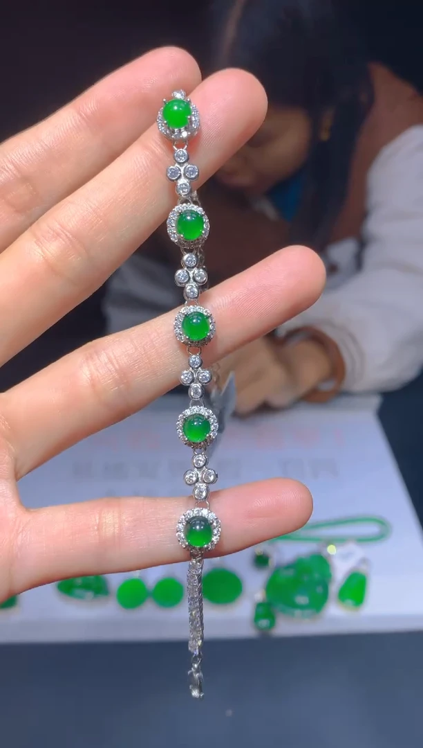 未镶嵌定制翡翠222多样性发货（发其一）