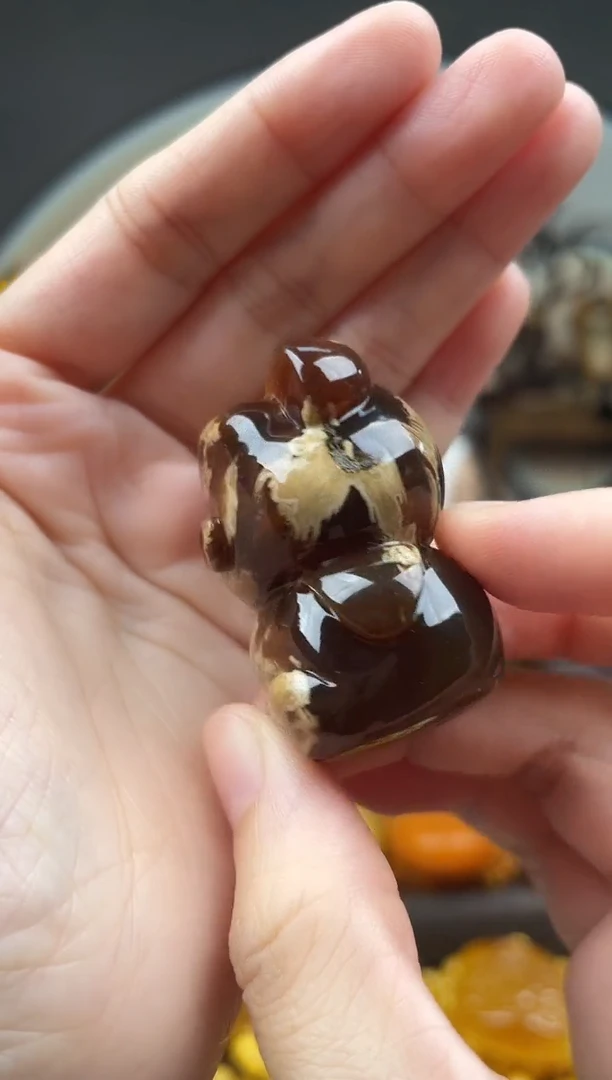 裸石琥珀未镶嵌九**狐首饰 假1赔4 （多样性发货1件