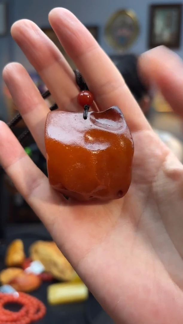 琥珀颈饰未镶嵌吊坠