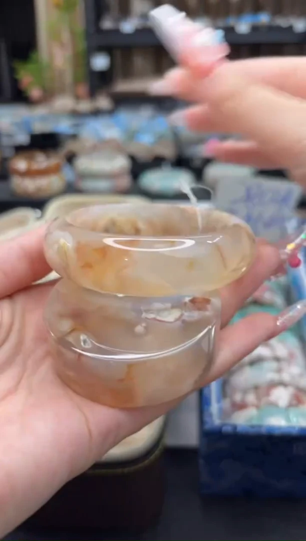 未镶嵌手镯石英质玉204(58圈赠送镯心)