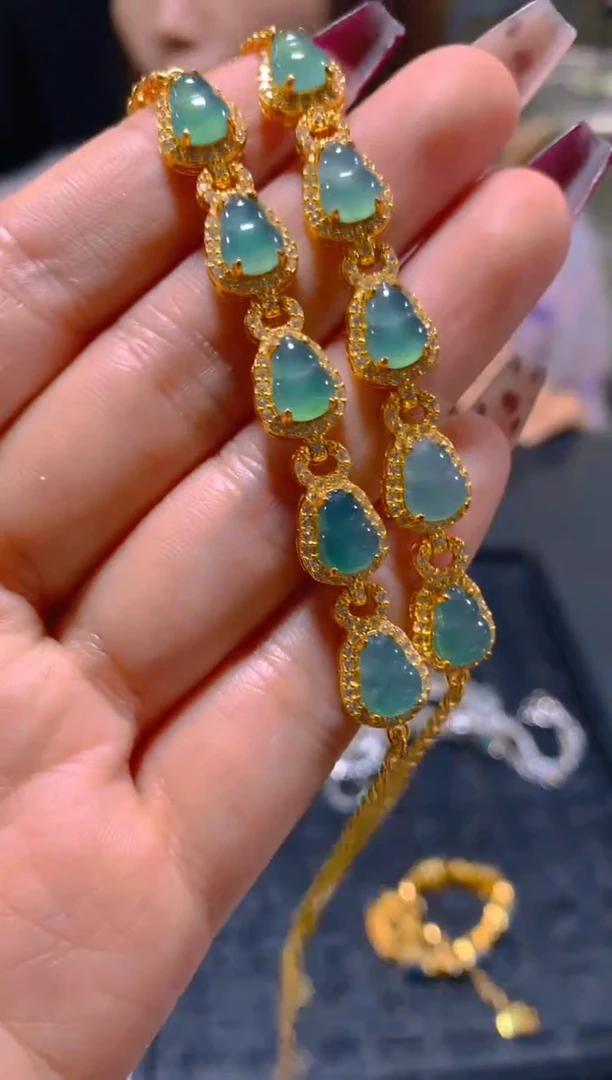 未镶嵌手链翡翠多样性发一