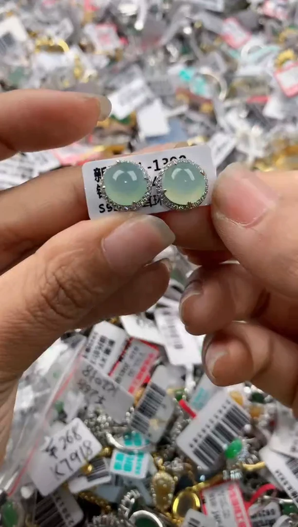 银S925镶嵌戒指翡翠666    3