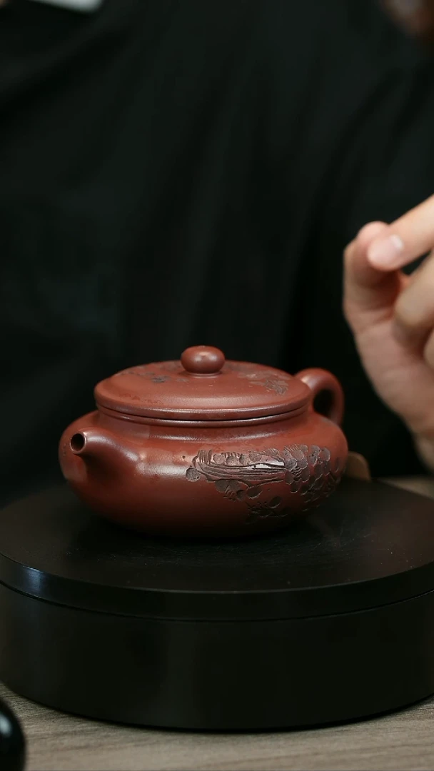 茶壶紫砂吳*®H1817华维梅花扁仿古