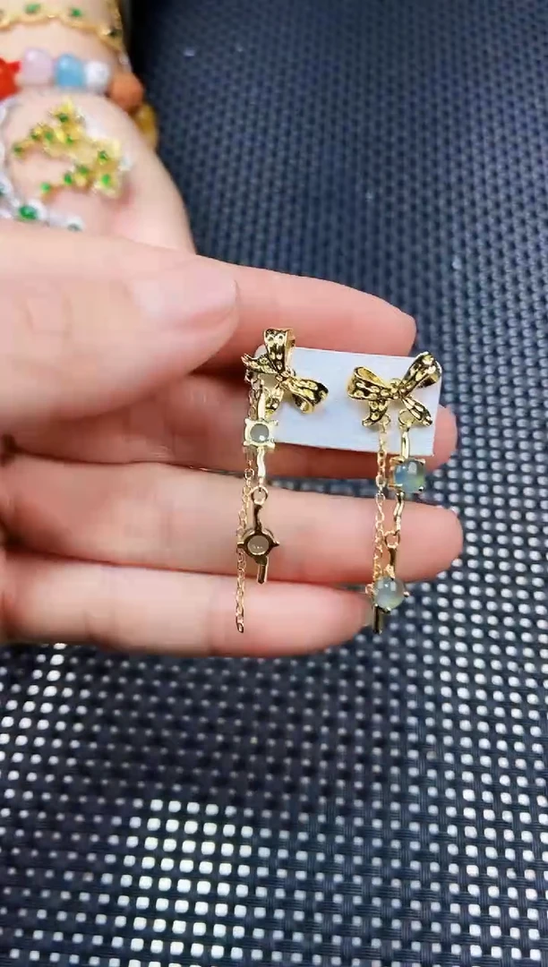 【闪购商品】翡翠耳饰未镶嵌11111111111