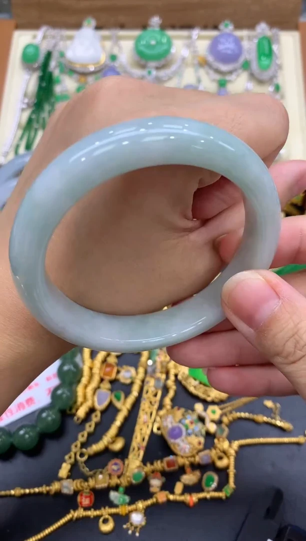 翡翠手镯未镶嵌191-中国好珍宝