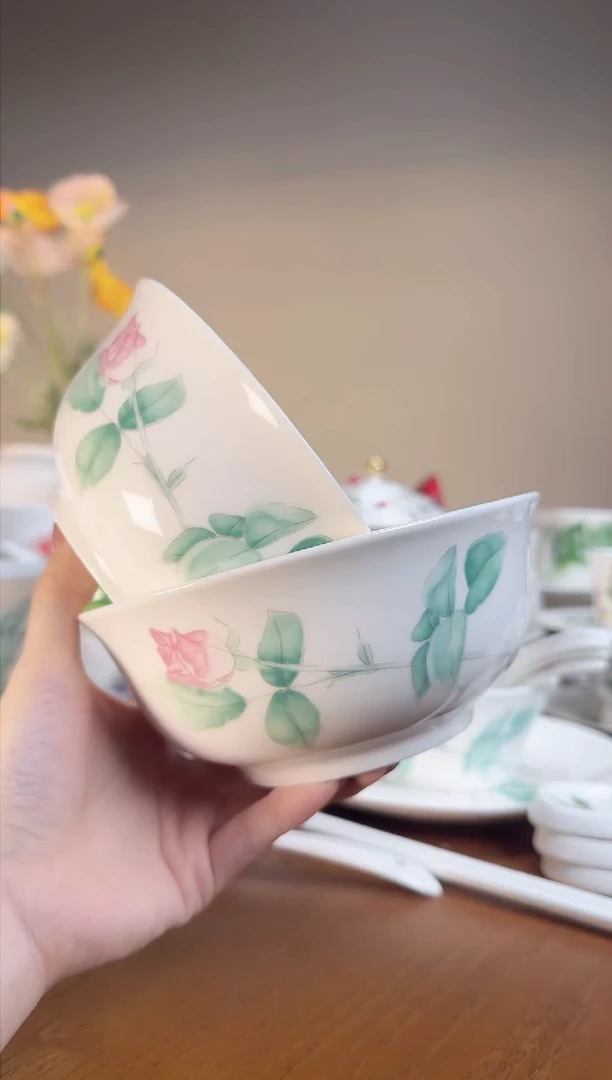 【闪购商品】玫瑰高骨瓷面碗2个