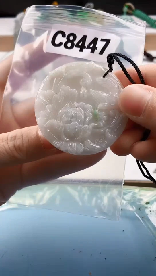 翡翠未镶嵌颈饰天然翡翠吊坠挂件