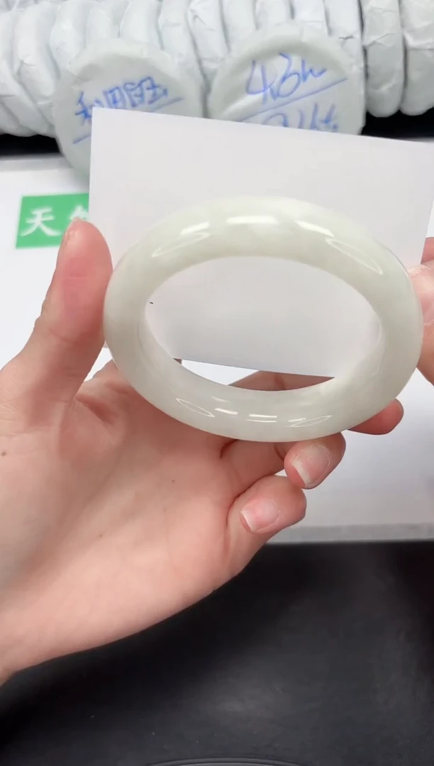 【闪购商品】和田玉手镯未镶嵌149-60.5