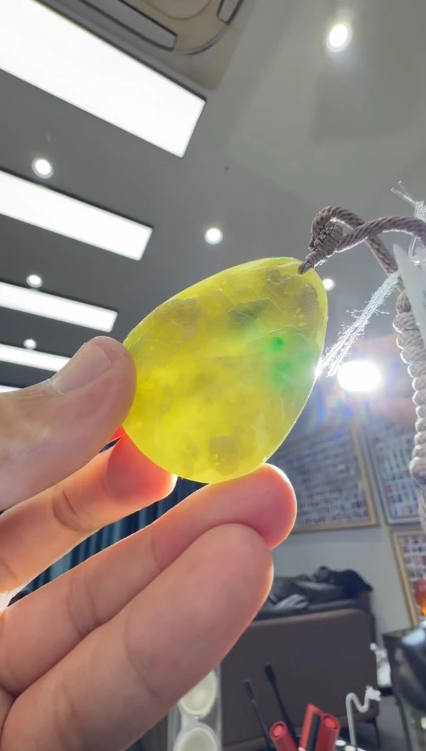 颈饰未镶嵌翡翠天然翡翠A货孤品一件