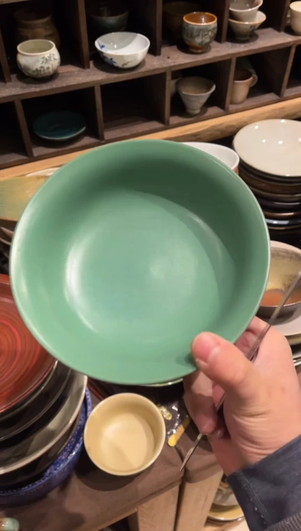 【闪购商品】瓷片261 绿色反边菜盘1个