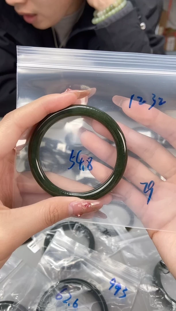 【闪购商品】和田玉手镯未镶嵌天然和田玉手镯1232