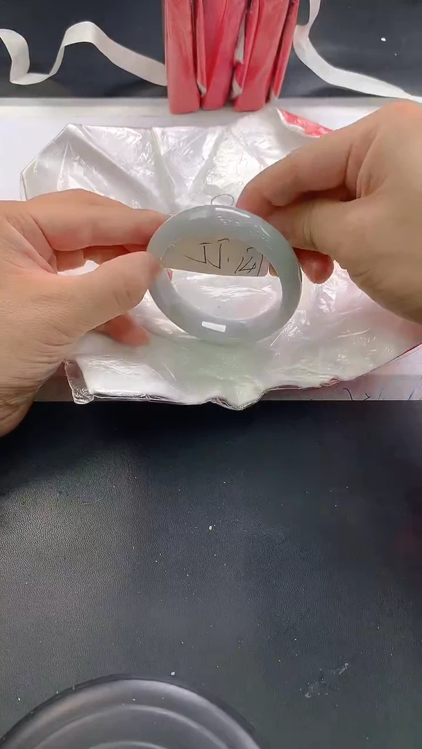 未镶嵌手镯翡翠147