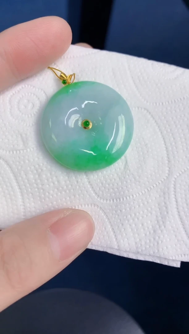 颈饰18K金镶嵌翡翠天然翡翠缅甸A货