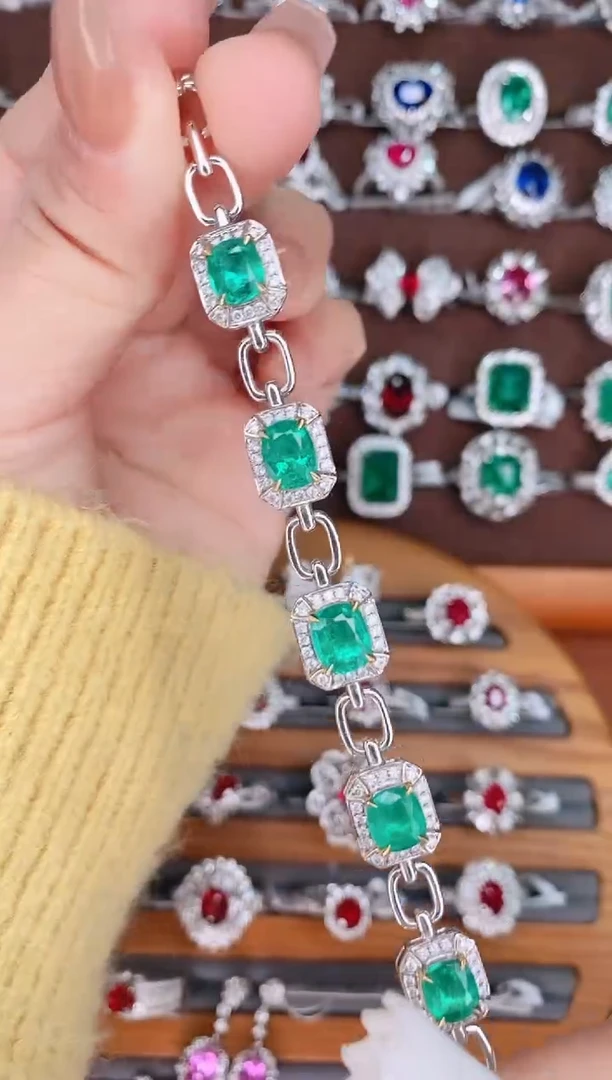 【闪购商品】祖母绿18K手链18K金镶嵌4.95克拉