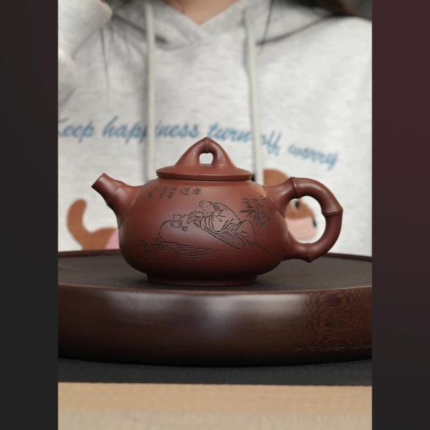 1204 紫泥刻绘竹节壶