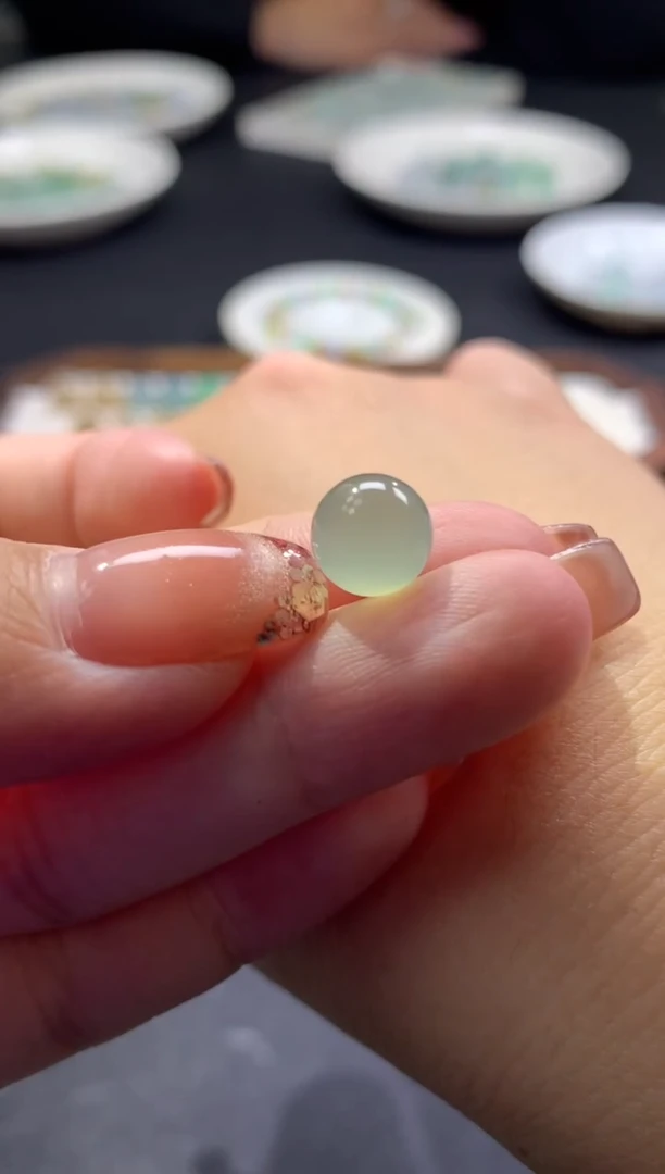 未镶嵌定制翡翠卡8.6mm