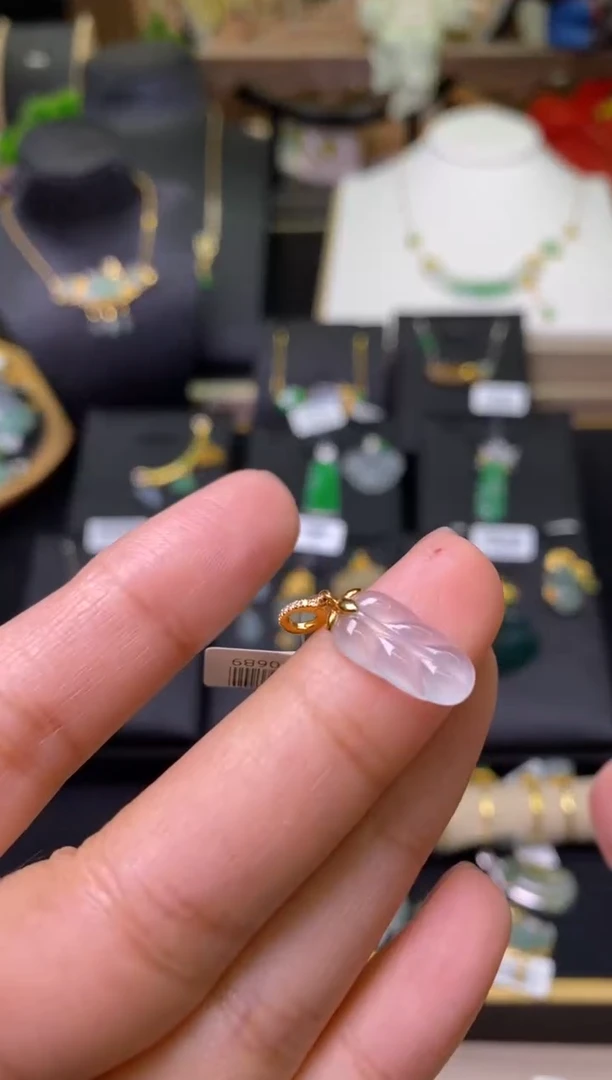 【闪购商品】翡翠颈饰18K金镶嵌净货18046