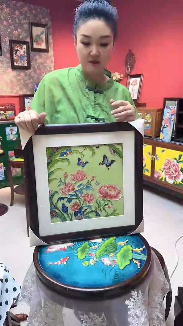陶瓷挂画 浅色蝶恋花
