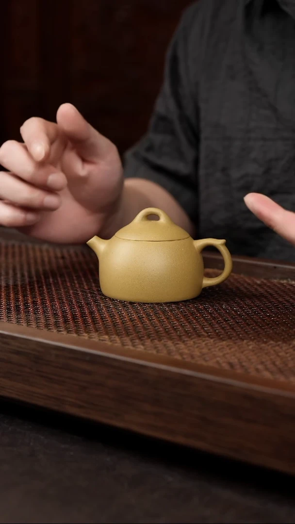茶壶紫砂黄金段小秦权