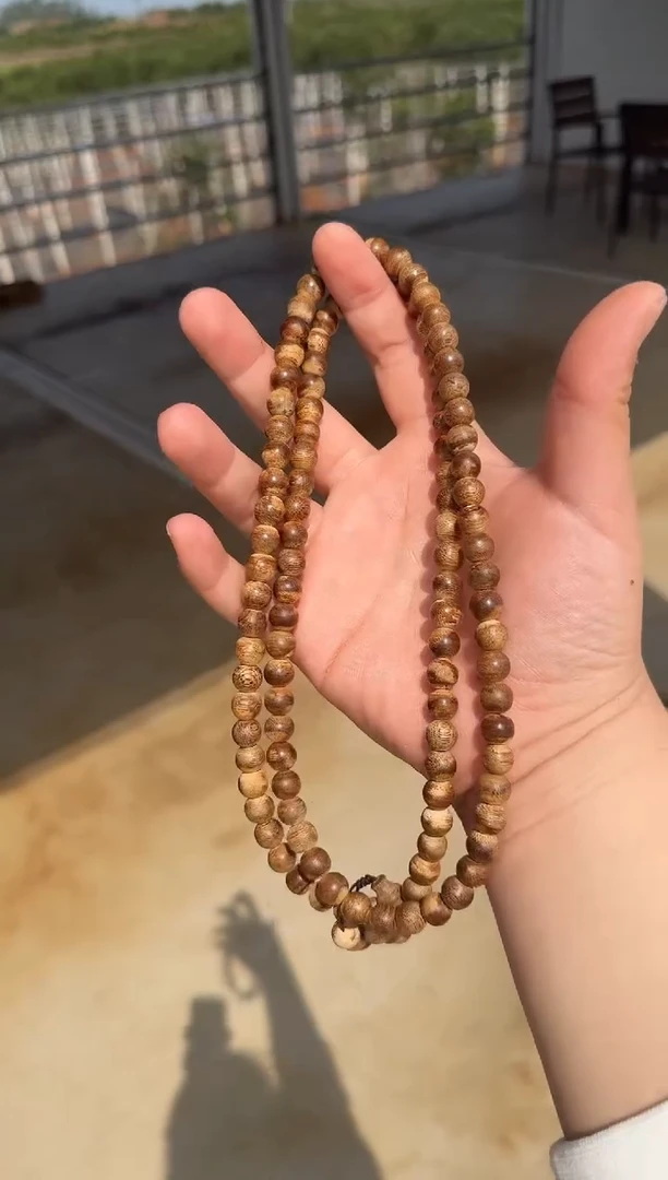 【闪购商品】沉香吊坠0.8黄油格圆珠多圈20克+