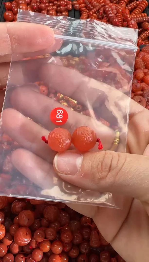 【闪购商品】南红玛瑙颈饰未镶嵌1