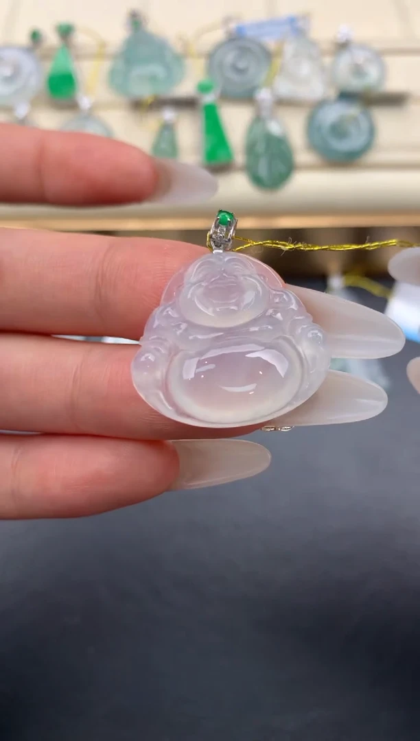 翡翠18K金镶嵌颈饰A898