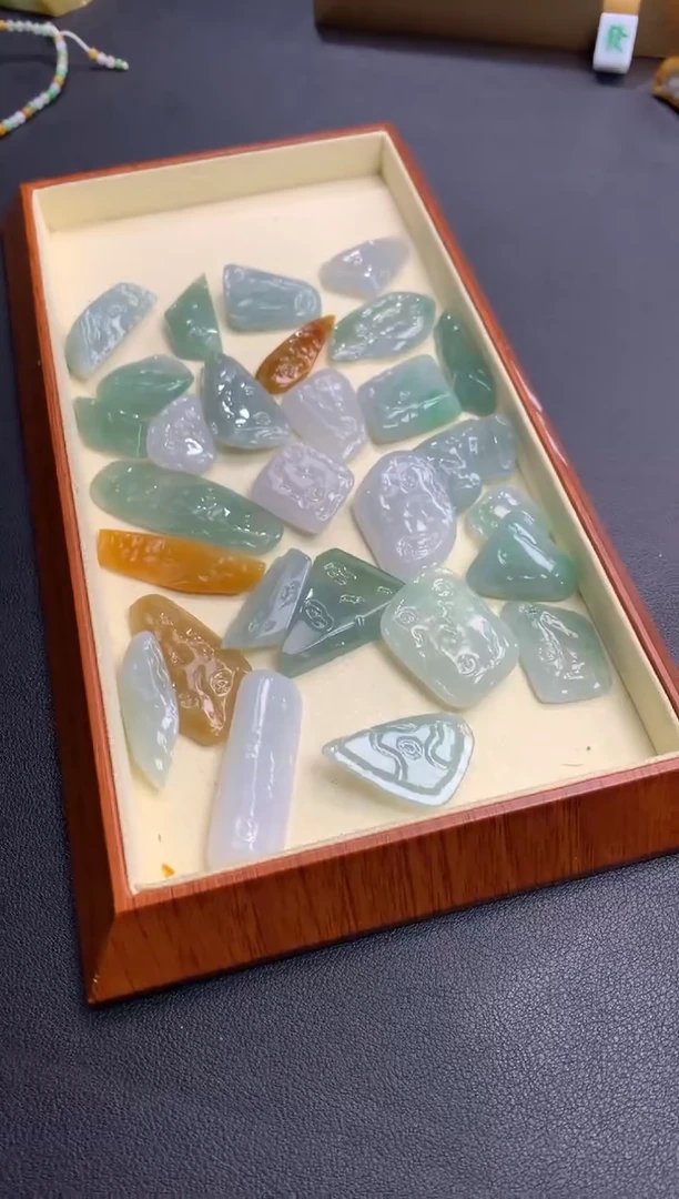 裸石翡翠天然翡翠裸石 多样性发货发一个