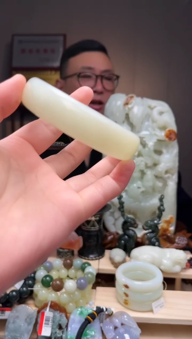 颈饰未镶嵌和田玉城***子60