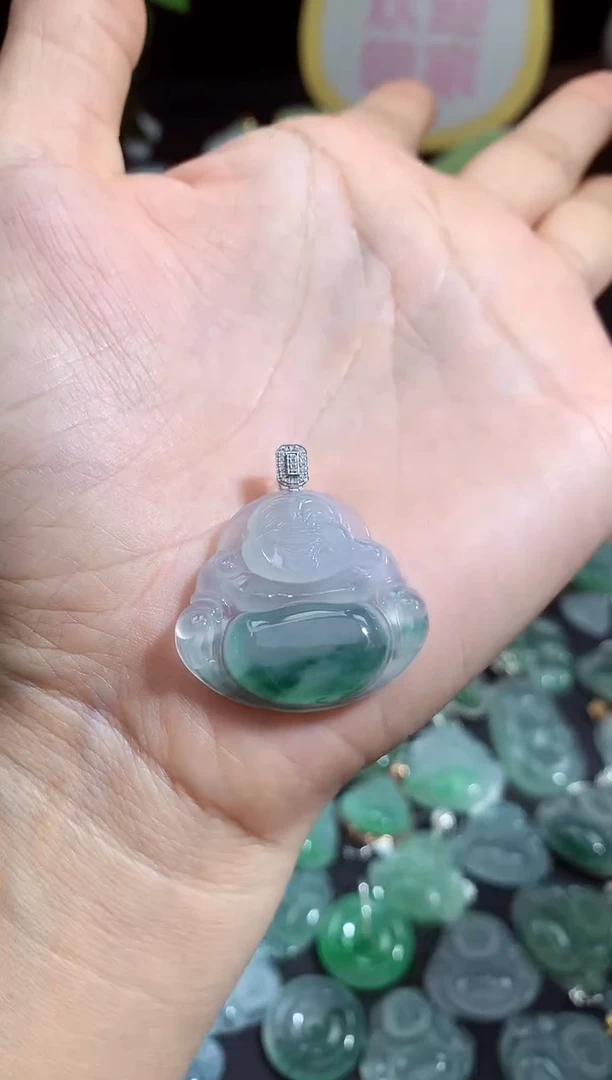 颈饰未镶嵌翡翠佛公