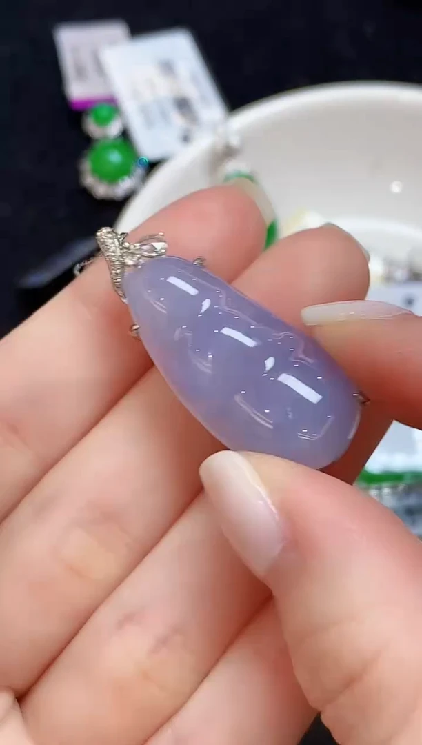 吊坠(不含链)18K金镶嵌翡翠59