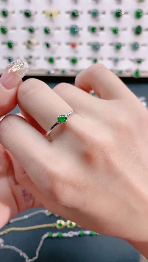 【闪购商品】翡翠戒指银S925镶嵌天然翡翠