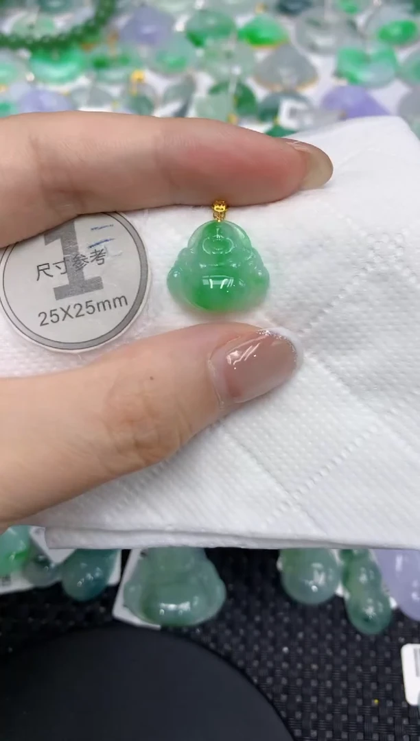 颈饰18K金镶嵌翡翠111111111
