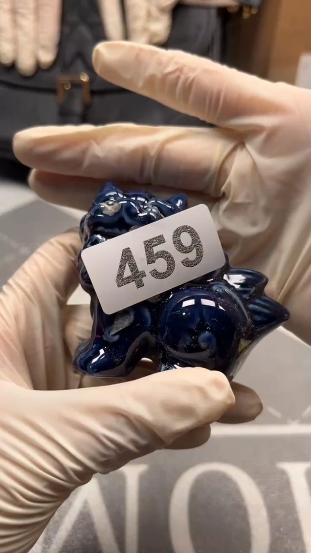 瓷片陶瓷如图所示周边 黑法棍