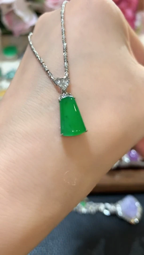 吊坠(不含链)18K金镶嵌翡翠z92
