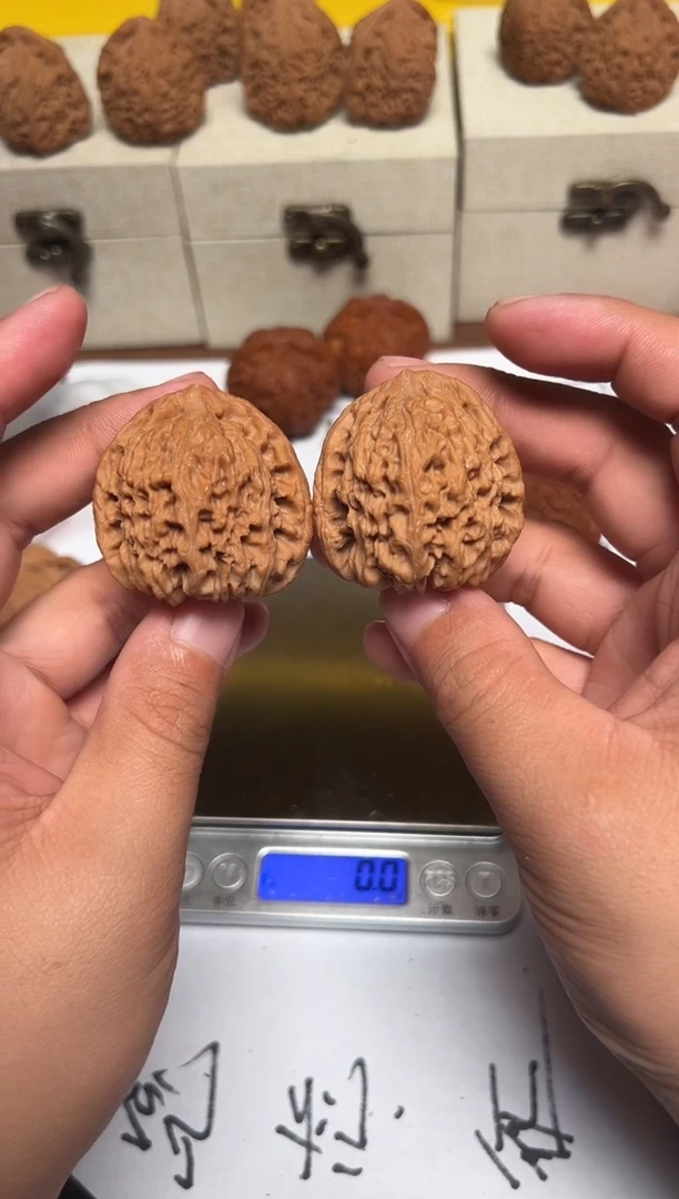 把件文玩核桃阿*42南疆石