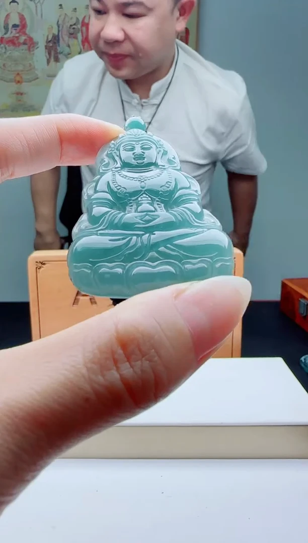 颈饰未镶嵌翡翠多样性发其一